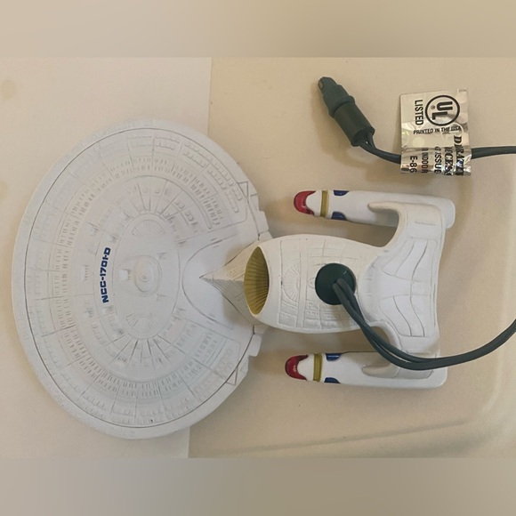 Hallmark Keepsake Ornament USS Enterprise - Picture 2 of 4